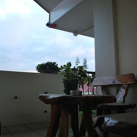 ลาเซทาเกย์เตย์อินน์ Tagaytay City ภายนอก รูปภาพ
